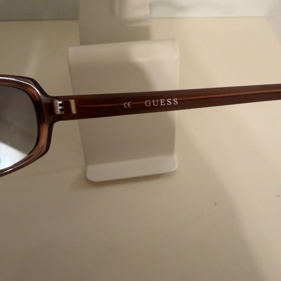 Guess sunglasses - Picture 2 of 5